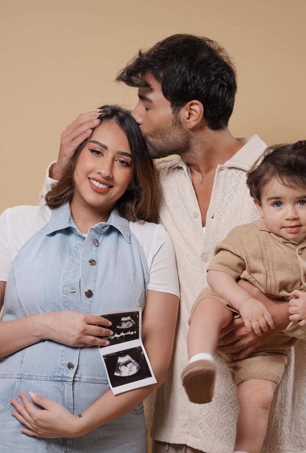 فرح الهادي في انتظار مولودها الثاني