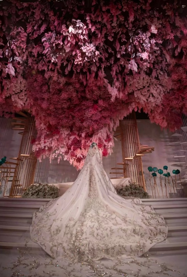 أعراس سعودية فخمة