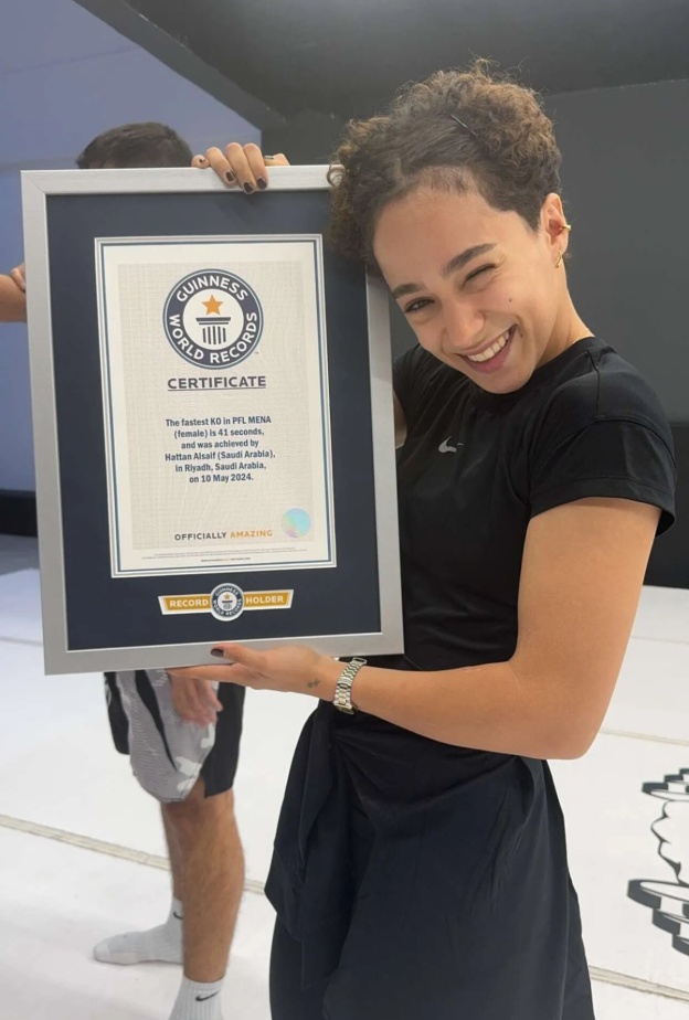 نجمة عدد يوليو-أغسطس من "هي" هتان السيف تحطم الأرقام القياسية وتدخل موسوعة غينيس