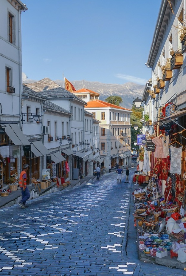 السياحة في ألبانيا ومتعة اكتشاف التاريخ بواسطة pixabay