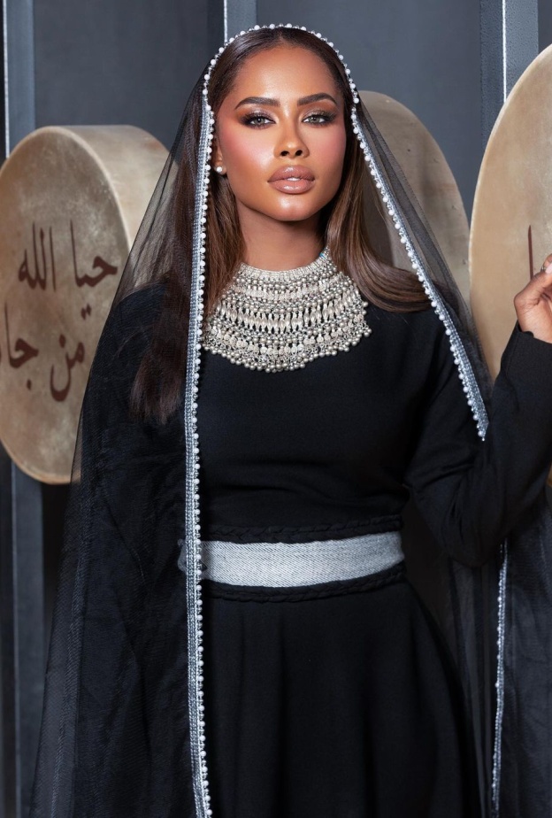 استوحي من النجمة داليا مبارك تصاميم مجوهرات تليق بإطلالتكِ في هذا الاحتفال