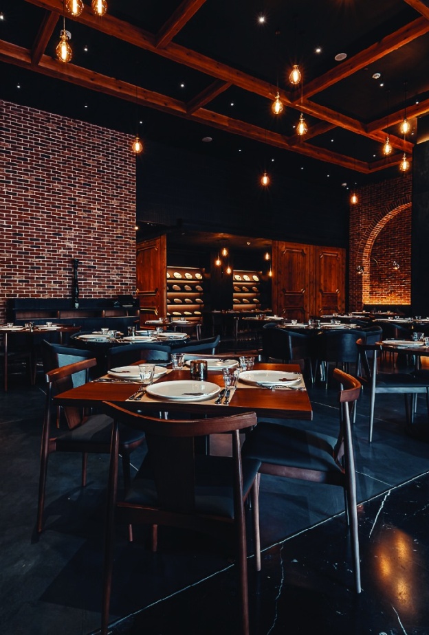 مذاق شهي وأجواء تراثية ساحرة.. إليكم أفضل المطاعم للاحتفال باليوم الوطني السعودي