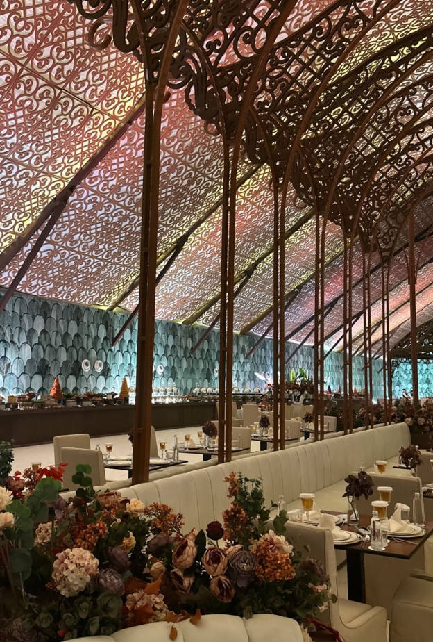 جانب من ديكور قاعة زفاف عبير الراجحي