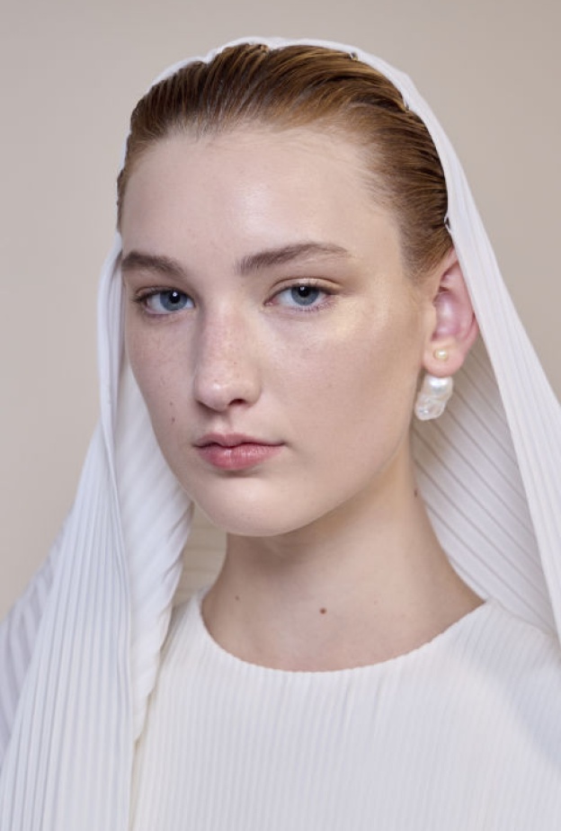 تقشير الوجه في موسم الخريف..لبشرة متجددة ومتوهجة