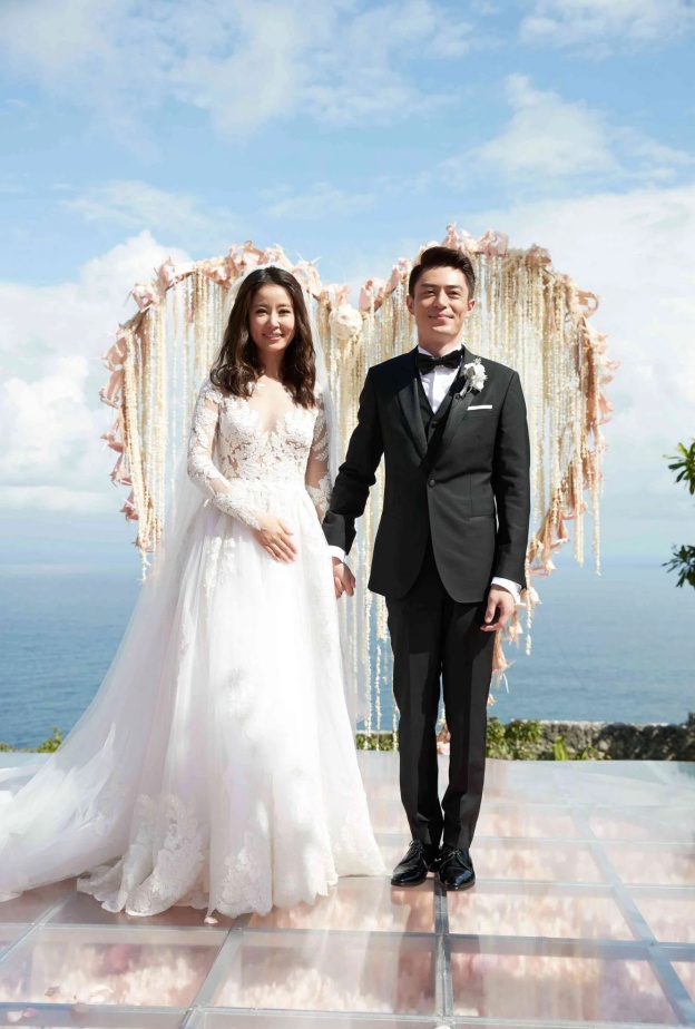 روبي لين   ووالاس هو  ، منتجع بولغاري بالي