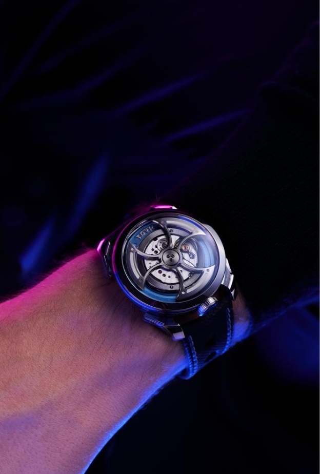 ساعة M.A.D.1S تجمع بين المرح والإبداع وتحدي التوقعات التقليدية