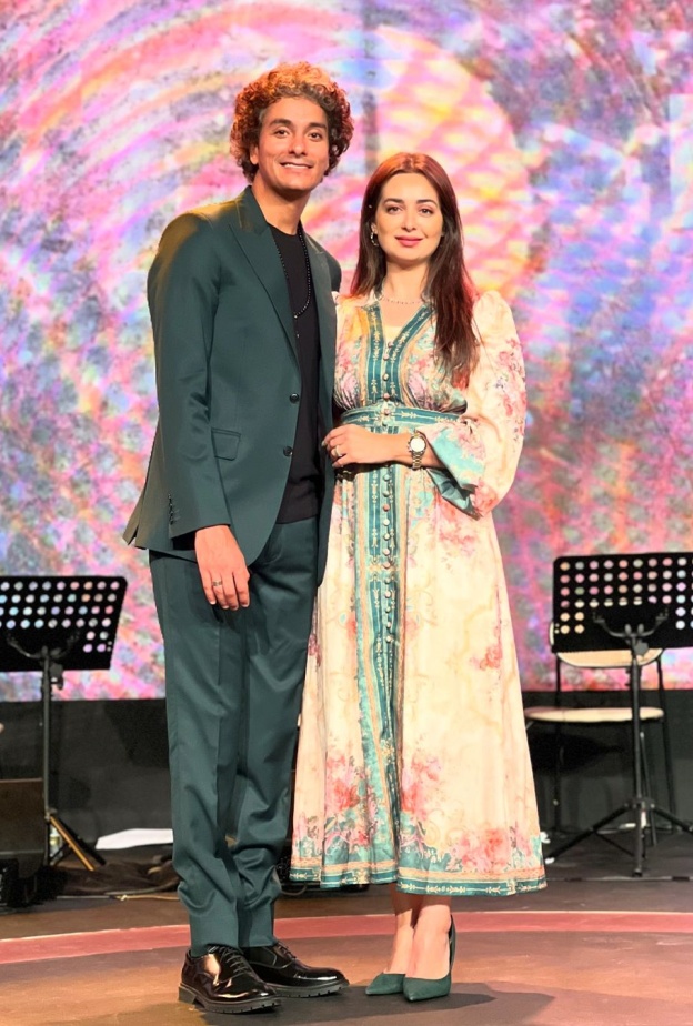 هبة مجدي وزوجها في الرياض