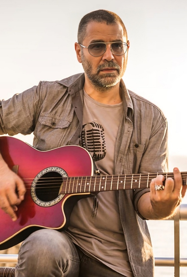 الفنان اللبناني يوري مرقدي