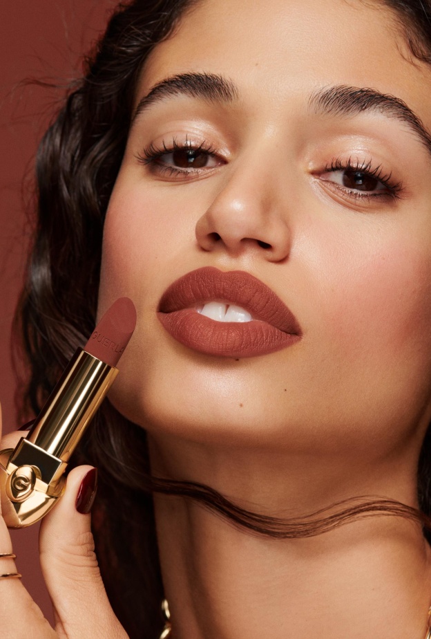 أحمر شفاه روج جي Rouge G الجديد من علامة جيرلان