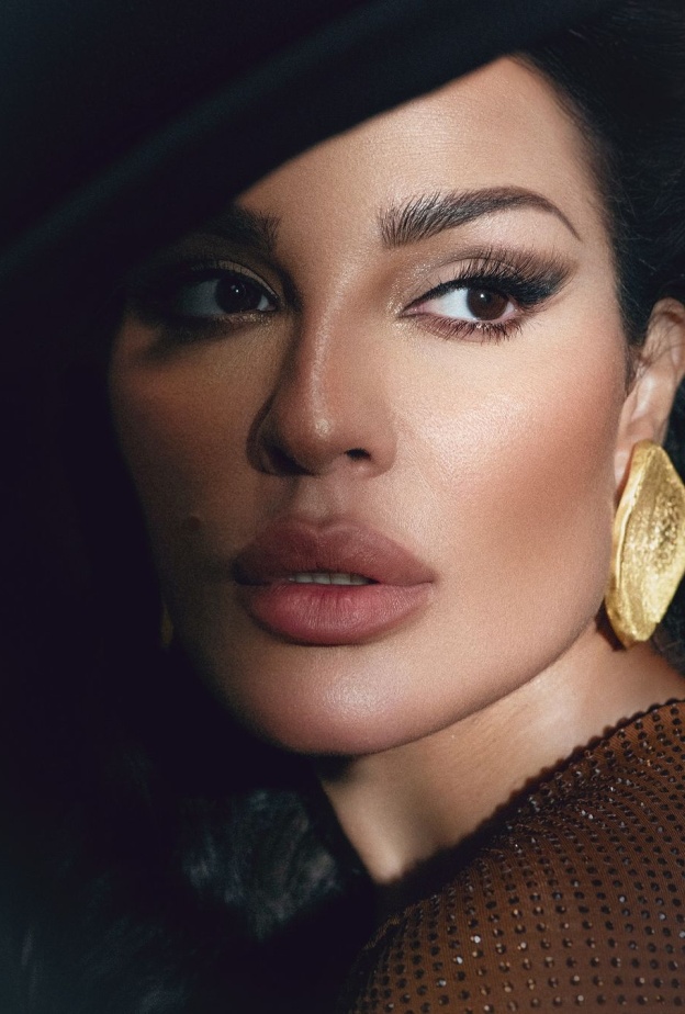 1 رئيسية نادين نجيم