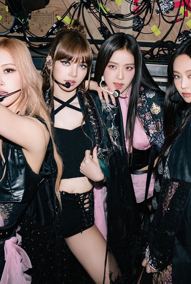 فرقة بلاك بينك