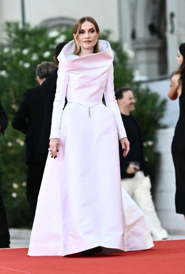  إيزابيل أوبير 