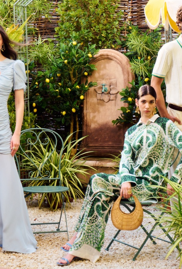 بلومينغديلز تطلق الحملة الترويجية لتشكيلة خريف وشتاء 2024 بعنوان "فروم إيتالي ويذ لاف"