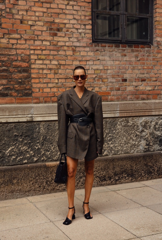 تنسيقات ستريت ستايل تُلّخص لك موضة خريف 2024