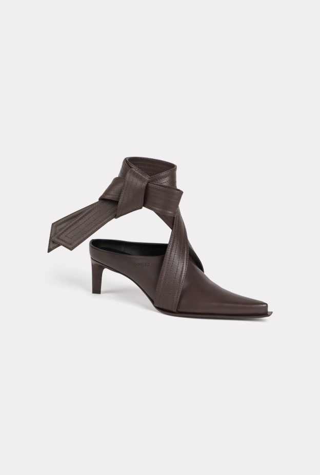 حملة مجموعة خريف وشتاء 2024 للنساء والرجال