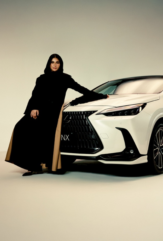 أسلوبك الخاص أناقة وفخامة في كل رحلة.. جلسة تصويرية بـ"هي" وLexus