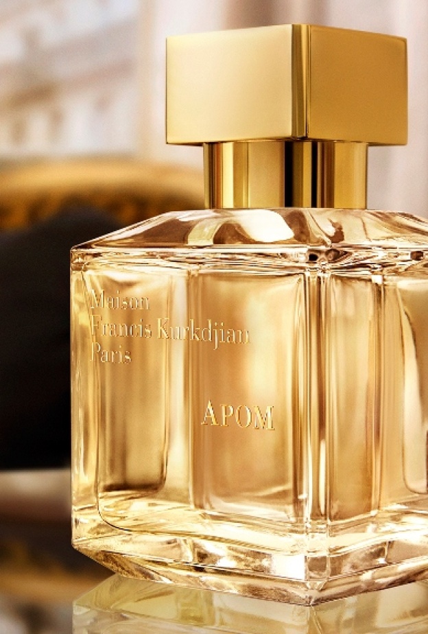  APOM "جزء منّي".. نفحات حسية آسرة من العطار Francis Kurkdjian