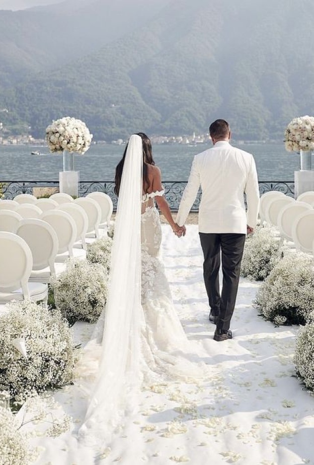  صور مميزة للعروسين في حفل زفاف بتوقيت مغيب الشمس- الصورة من Pinterest