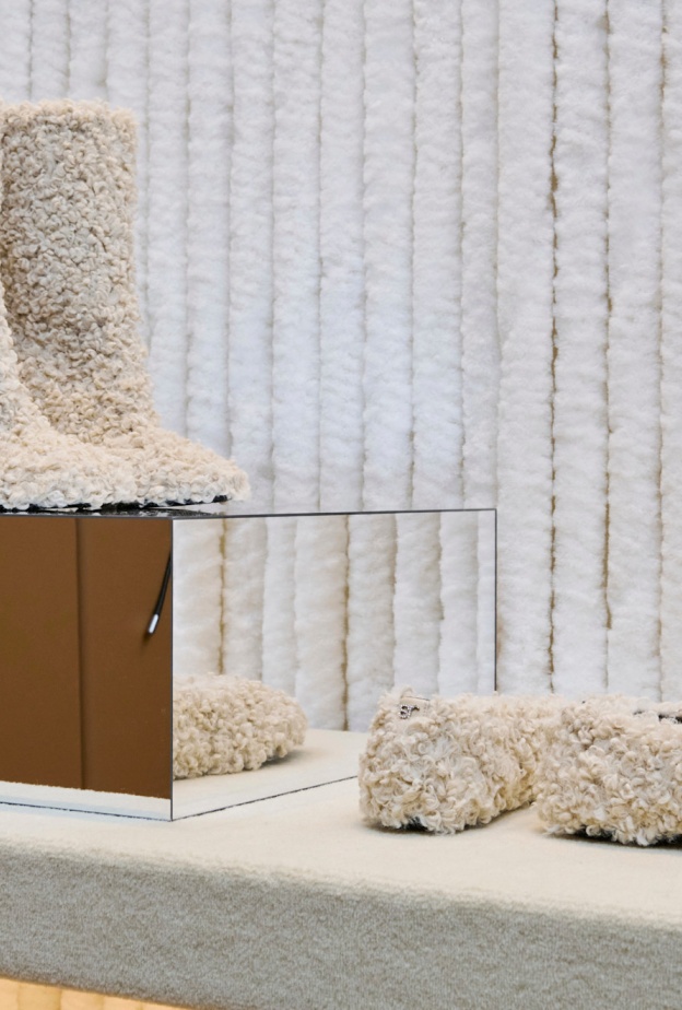 Sergio Rossi تصاميم أحذية الفرو من