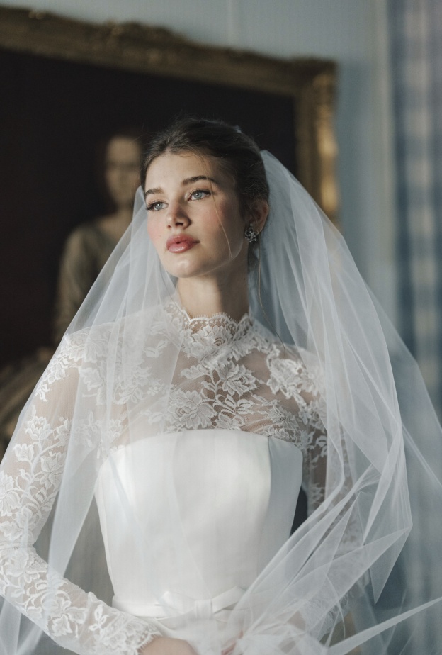 تصميم الكورسيه بفستان زفاف آن برج