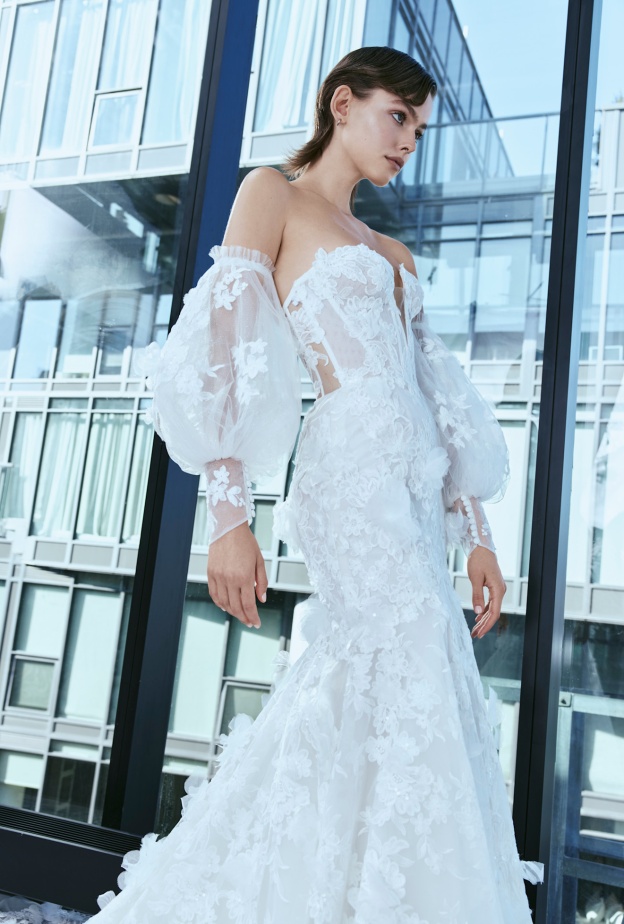 إطلالة عصرية بامتياز بأكمام منفصلة من Rivini 