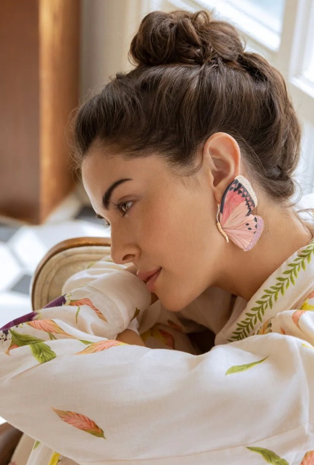 أقراط Marquetry Pink Black Butterfly من Silvia Furmanovich