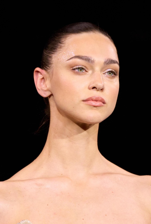 إجعلي الثلج جزءاً من روتينك اليومي لجمال وشد بشرتك