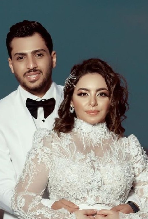 إلهام عبد البديع بتصاميم مجوهرات أنيقة ناعمة