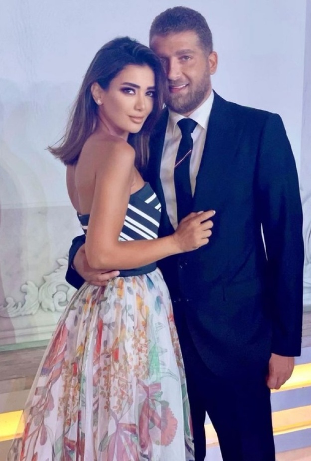 اطلالة اخرى لجيسيكا عازار من شهر العسل