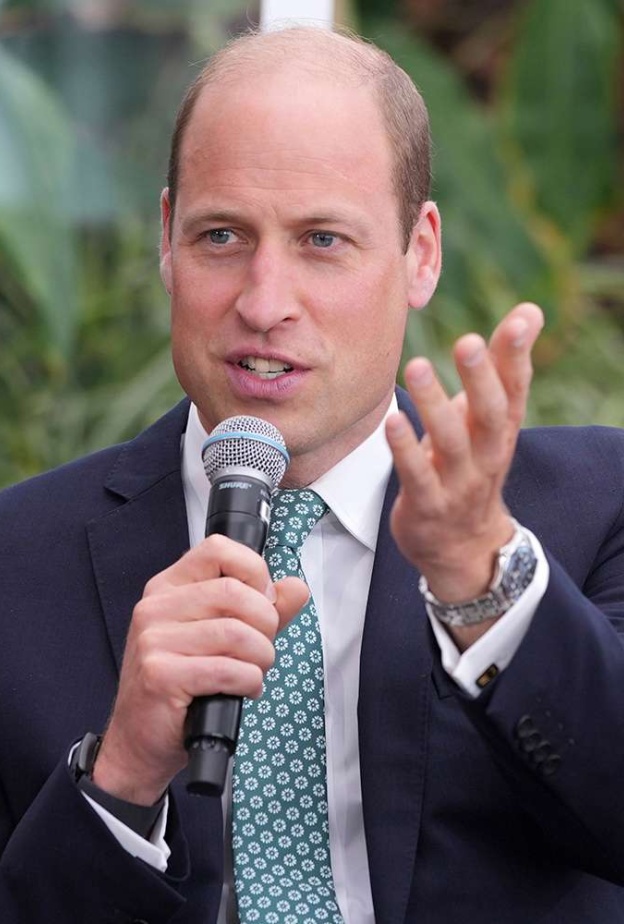 الأمير وليام سيرافق عارضتي الأزياء هايدي كلوم وويني هارلو إلى جنوب أفريقيا