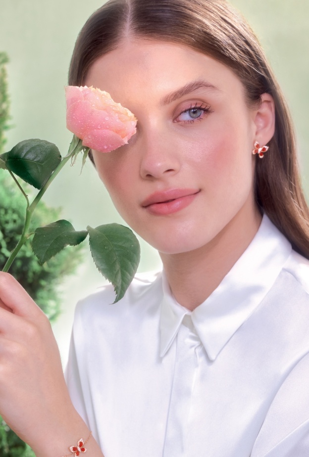 دار معوّض تطرح مجموعتها الجديدة أجنحة العجائب  احتفاءً بالتحوّل والتطور