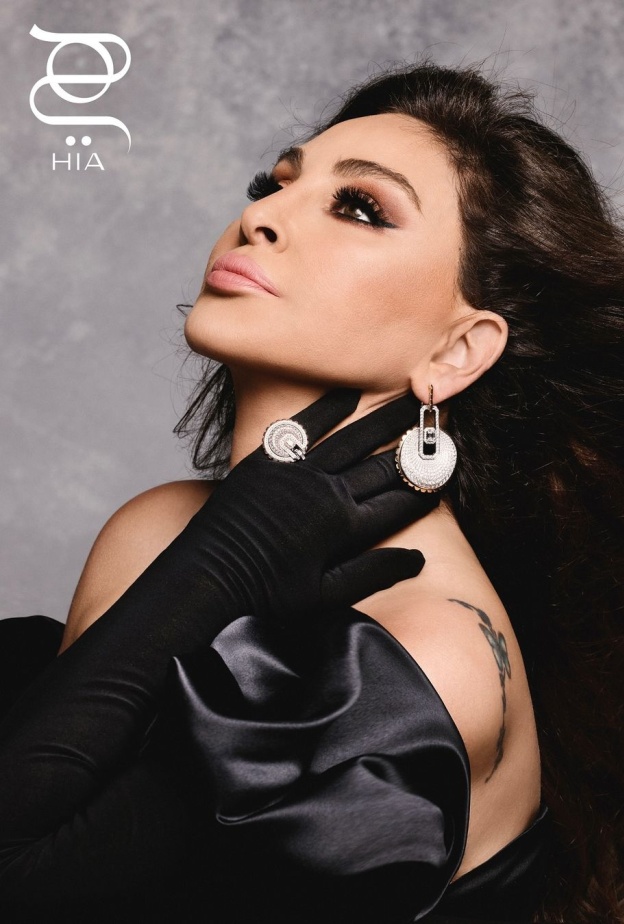 إليسا ملكة الإحساس بمجوهرات عبرت عن شخصيتها المتمردة