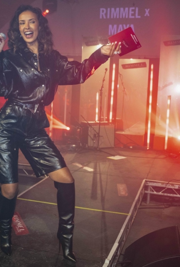 عيشي إطلالتك اللندنية: ريميل لندن تطلق شعارها الجديد