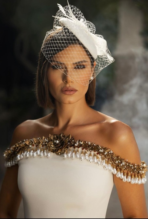 تفاصيل مكياج العروس نبيلة عواد في حفل زفافها.