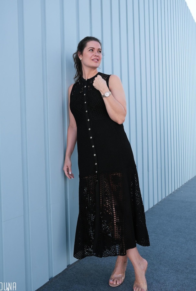 يسرا اللوزي