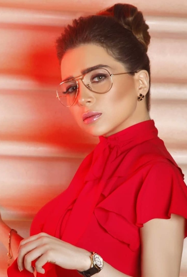 مي عز الدين