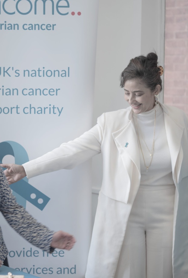 الأميرة كيت ميدلتون والنجمة مانيشا كويرالا: قصة إصرار وأمل لمرضى السرطان