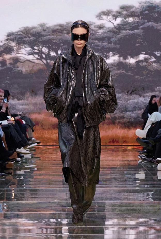 أعدّي الخزانة الكبسولية بقطع أساسية... A Transitional Autumn Wardrobe