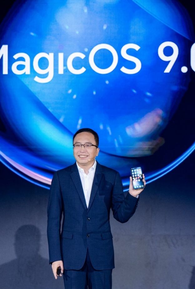علامة HONOR تعيد تعريف تجربة الهواتف الذكية مع نظام التشغيل MagicOS 9.0