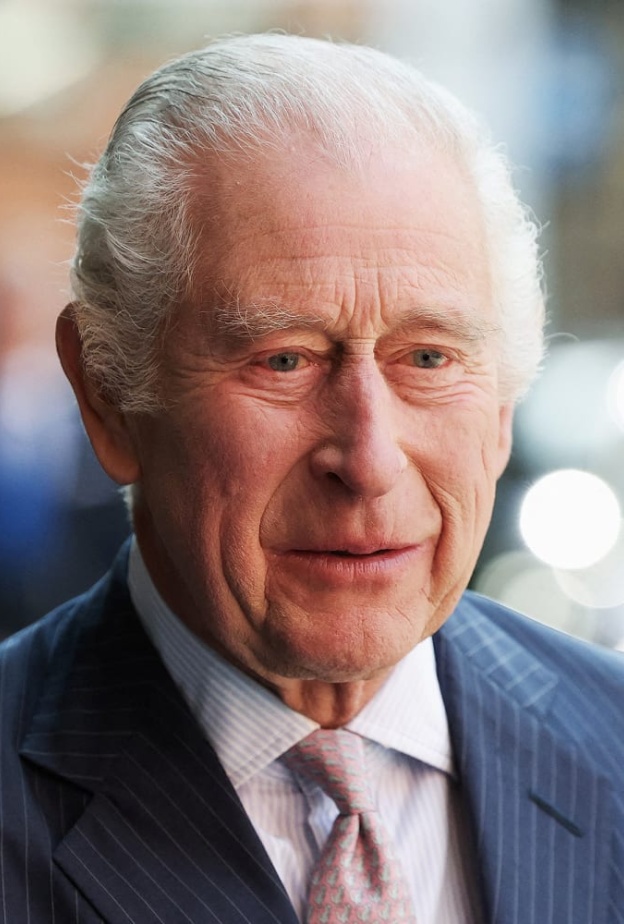 الملك تشارلز يغادر بريطانيا بدون الملكة لبدء جولته الملكية في أستراليا