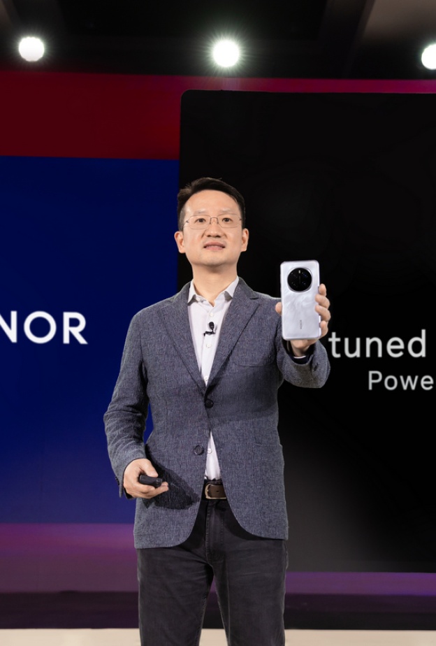 سلسلة HONOR Magic7 ستقدم الذكاء الاصطناعي الذاتي التحكم للهواتف المحمولة