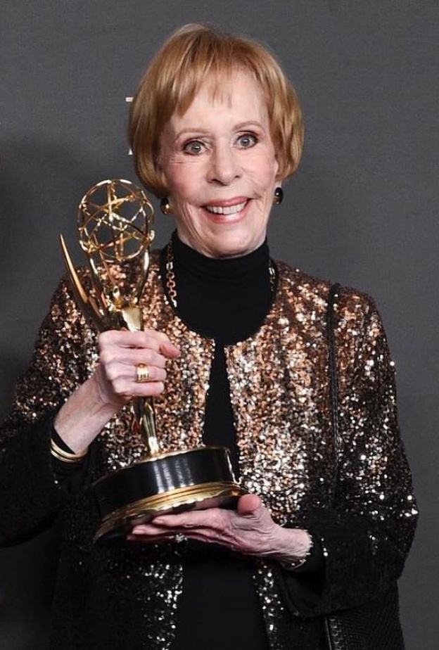 نجوم تجاوزوا التسعين عاما وأصروا على استكمال رحلتهم مع التمثيل والعمر لم يقف عائقا أمامهم