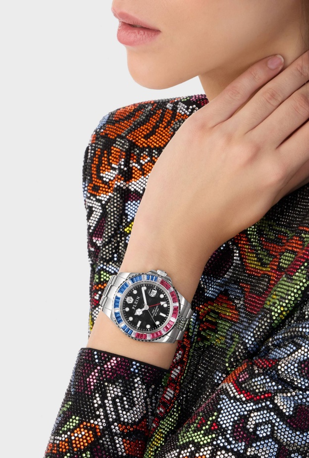 أناقة الخريف مع ساعة GMT-I Challenger Baguettes من فيليب بلين Philipp Plein