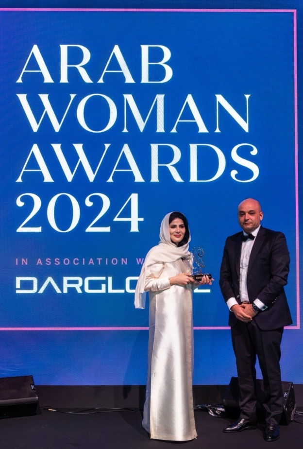 الدكتورة نهى الحارثي قصة نجاح ملهمة تُتوج بحصولها على جائزة المرأة العربية للعلوم والتكنولوجيا لعام 2024