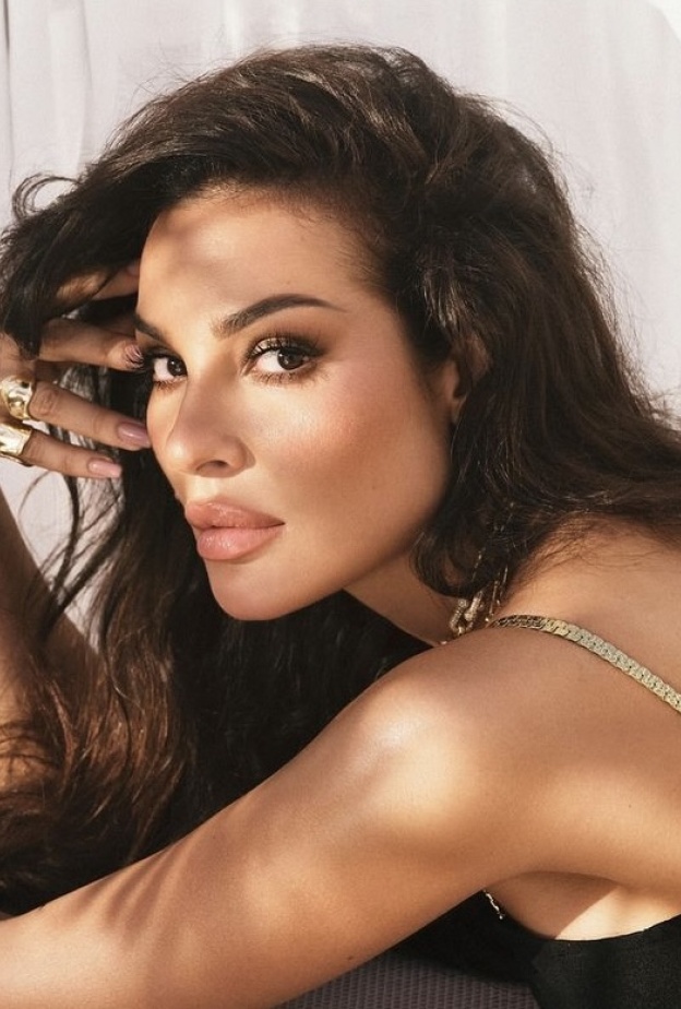 ما هي عمليات التجميل الأكثر شيوعاً التي تخضع لها المشاهير