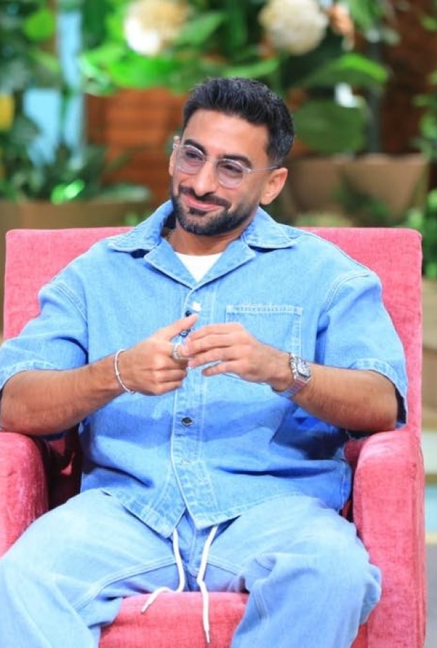 أنس بوخش