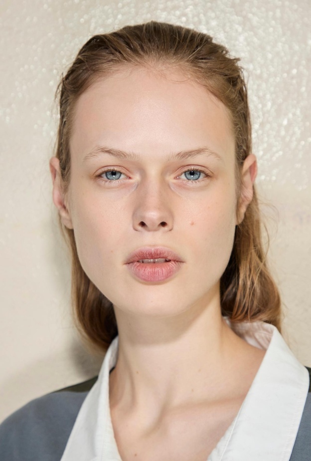 إكتشفي الوصفة السحرية للفيتامين سي وتأثيرها على البشرة