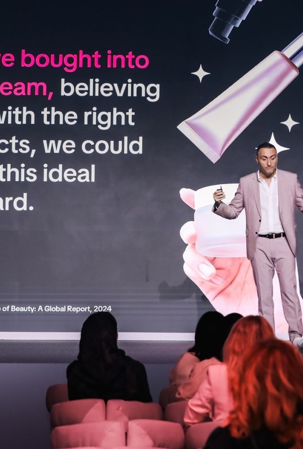  هي هب 2024 يستكشف تغيير قواعد لعبة العناية بالبشرة مع "تيك توك"