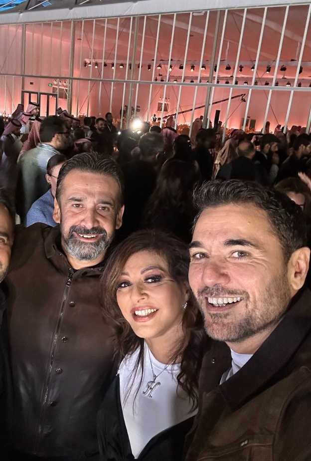 النجوم في ستديوهات الحصن