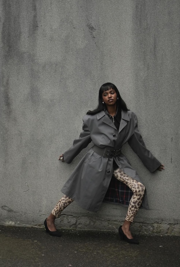 خاص لـ"هي": كيف تمزج رقيه طاهر بين الإبداع الفرنسي وجماليات الشرق في عالم الأزياء؟